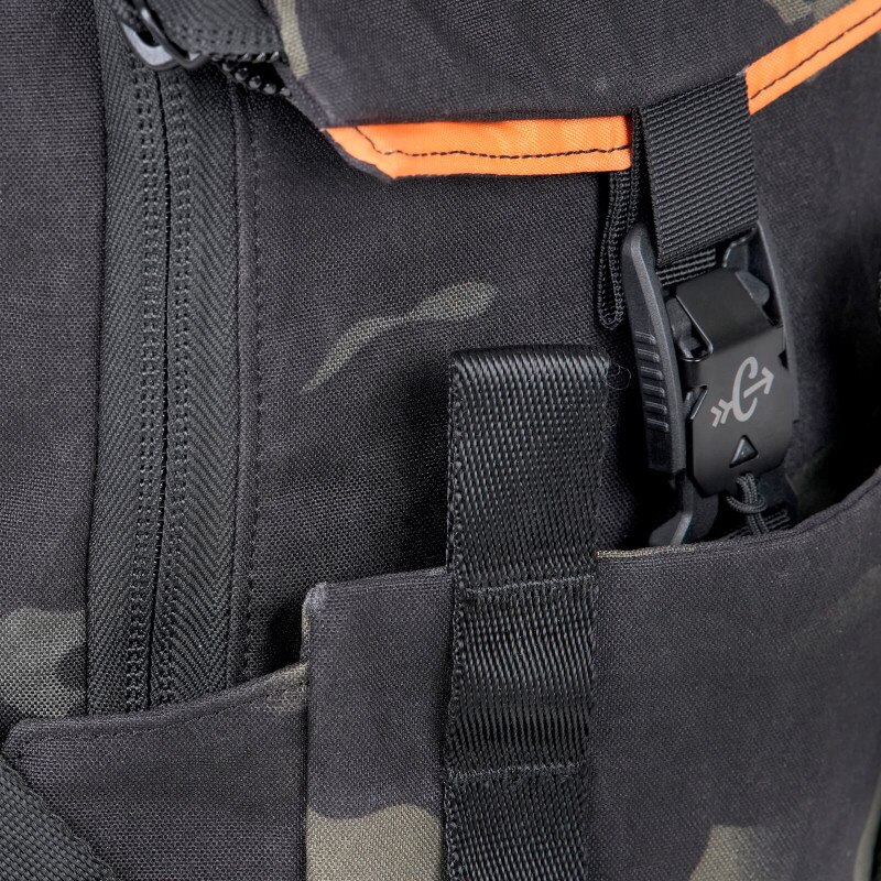The Spartan - Multicam Black (Detail, G Hook)